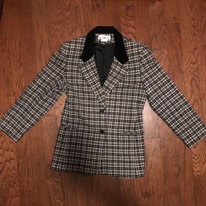 SOLD!!!/!/!:!: White Stag Women’s Blazer